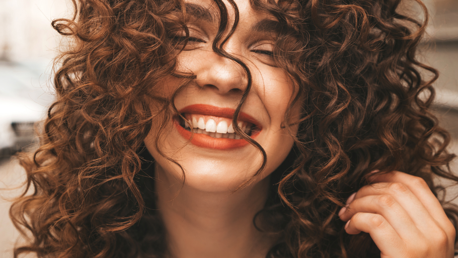 Curly Hair Myths Debunked: Separating Fact from Fiction
